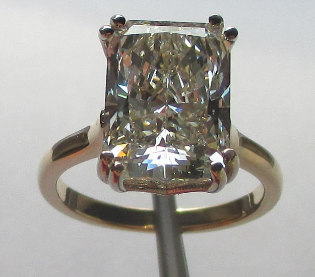 Lab Grown custom made solitaire 1.50-5.10, all shapes, many settings. Natural Diamonds also available