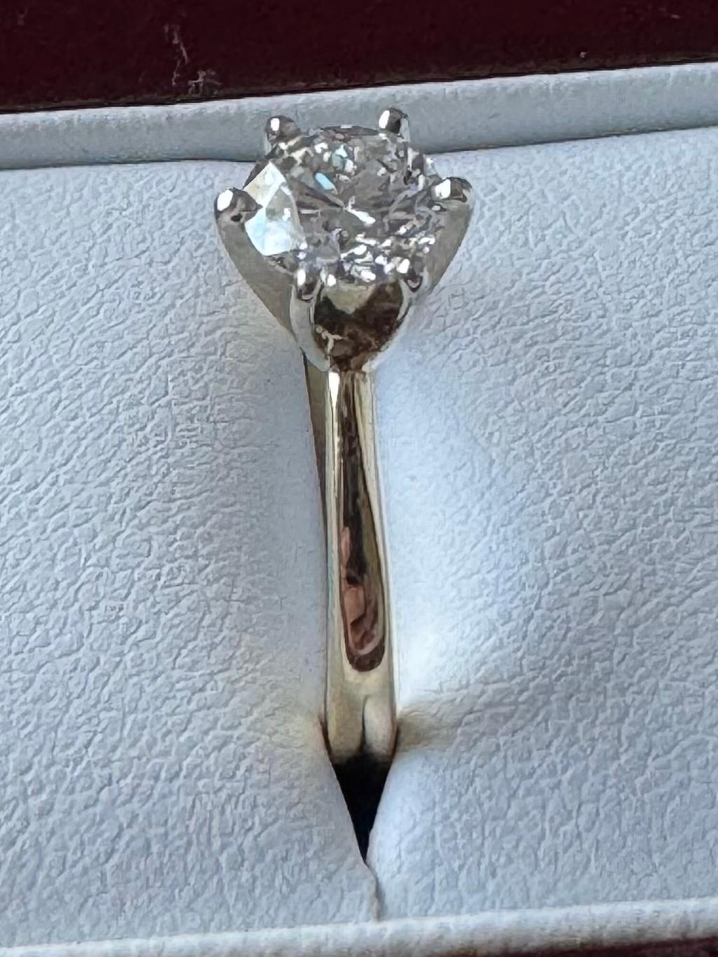 14K yellow gold diamond engagement ring with  .89 carat H VS2 Round Brilliant cut natural diamond