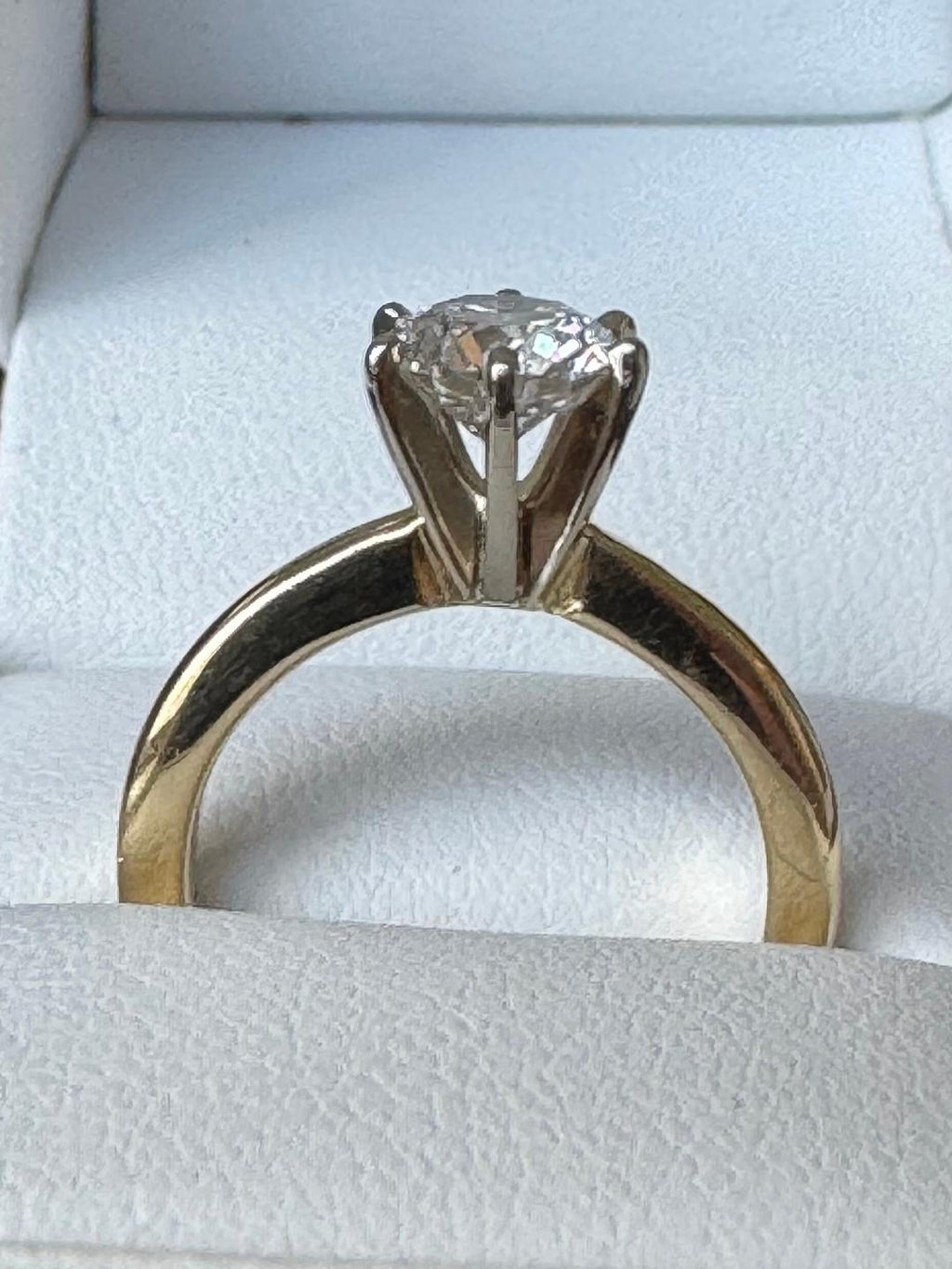 14K yellow gold diamond engagement ring with  .89 carat H VS2 Round Brilliant cut natural diamond