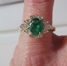 Vintage-Inspired Birthstone Jewelry: Customizable Rings, Pendants & Earrings in Gold or Silver