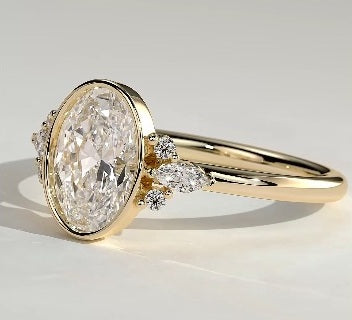 Custommade Oval Engagement ring